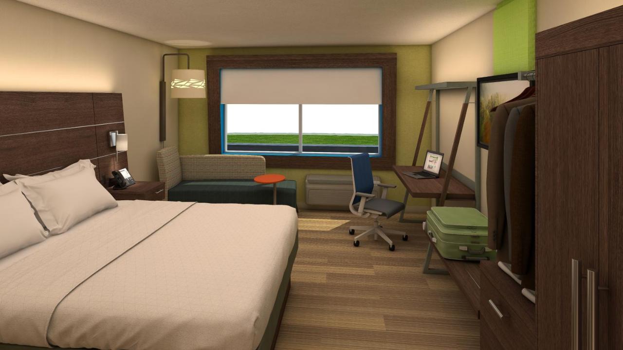 Holiday Inn Express & Suites - Milwaukee West Allis By Ihg Exterior photo